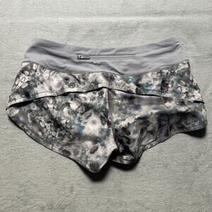 Lululemon Acid Wash Hotty Hot Shorts Womens 4 Vented low Rise Kaleidofloral Blue